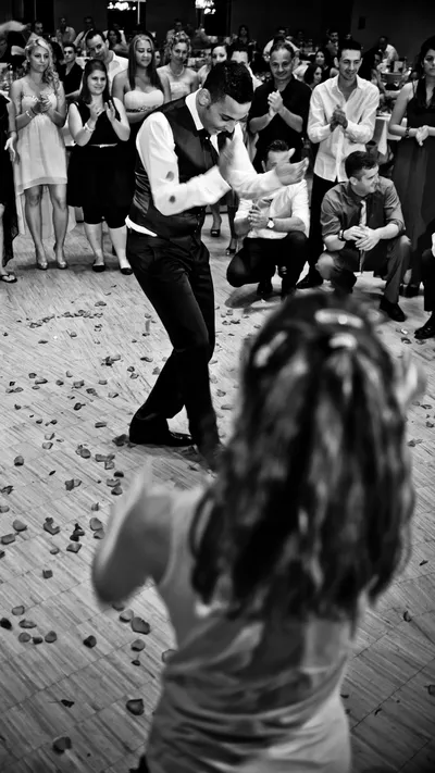 Tanzen auf der Hochzeitsfeier - Eventfotografie