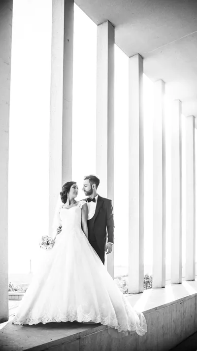 Brautpaar im Gegenlicht - Hochzeitsfotografie